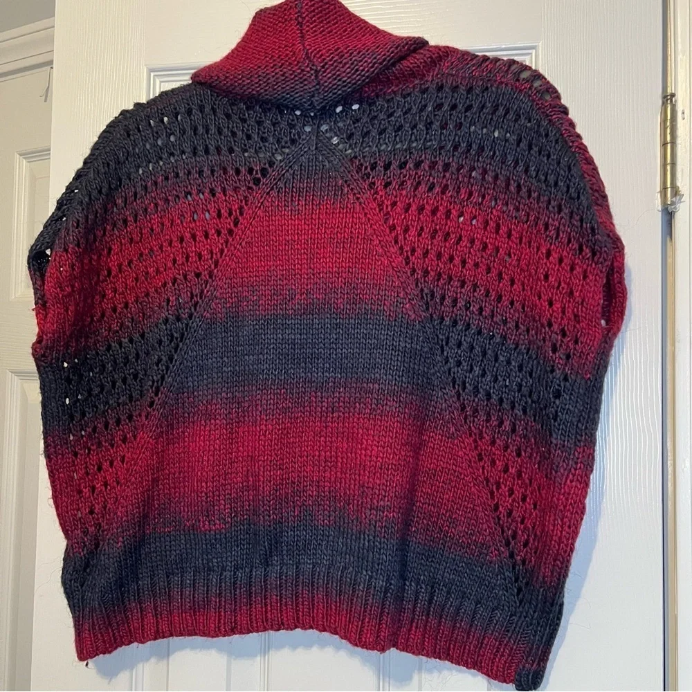 Pants Store Brand Red and Blue Cowl Neck Cropped Sweater